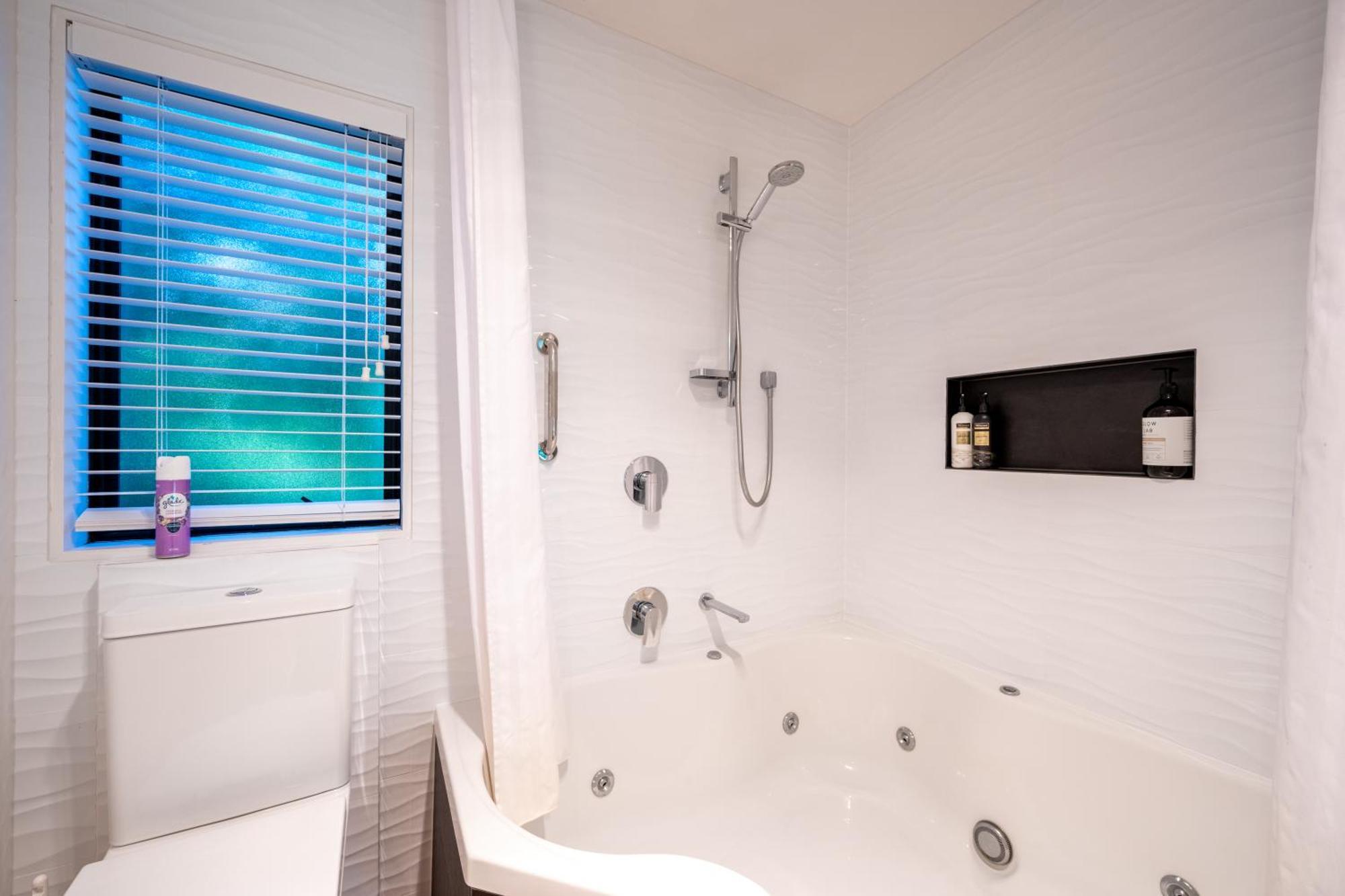 Woodside - Akaroa Holiday Cottage Экстерьер фото